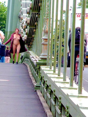 Hammersmith Bridge Public Nudity Of English Milf